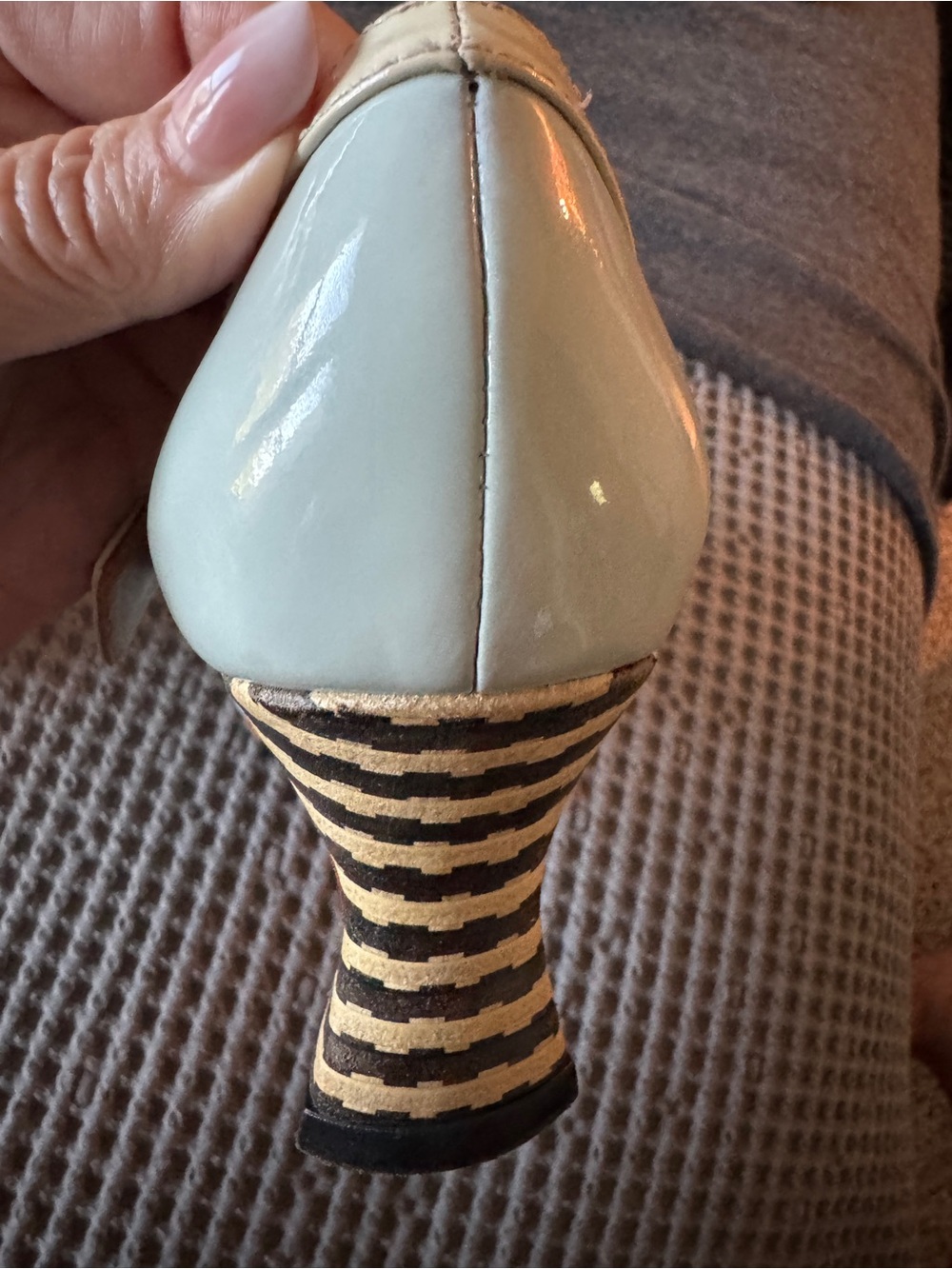VINTAGE 1960’s John Fluevog Pale Blue Patent Mary Jane Pumps with Striped Heel - Picture 4 of 11